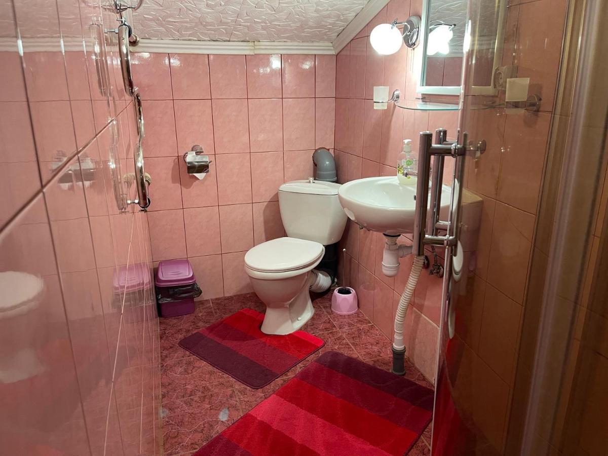 Grunok (Adults Only) Hotell Pilipets Exteriör bild