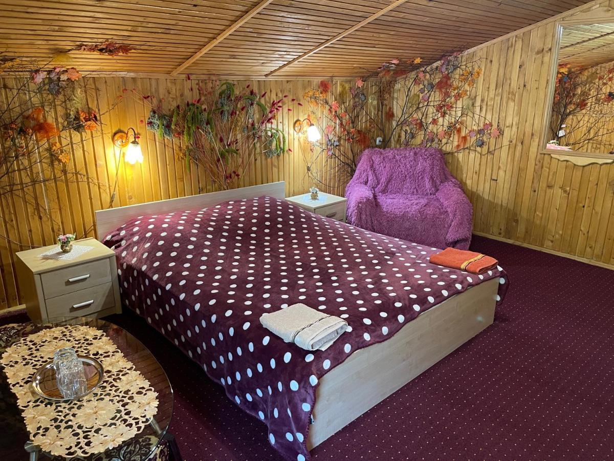Grunok (Adults Only) Hotell Pilipets Exteriör bild